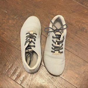 NoBull Women’s trainers size 8.5